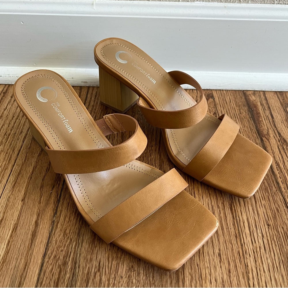 Journee Collection Tru Comfort Foam Heels Size 7